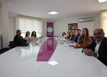 AK PM Birleşik Avrupa Solu Grubu DEM Parti ve İmralı Heyeti ile görüştü