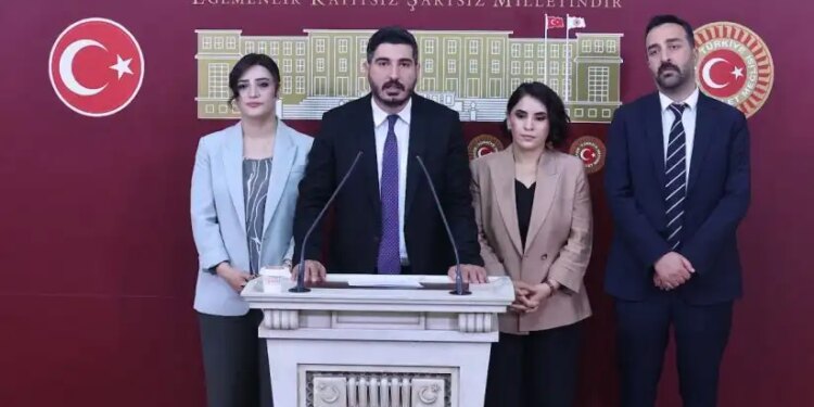 Cezaevi Komisyonu 148 tutsakla görüştü: Tahliyeler ve sağlığa erişim hakkı engelleniyor
