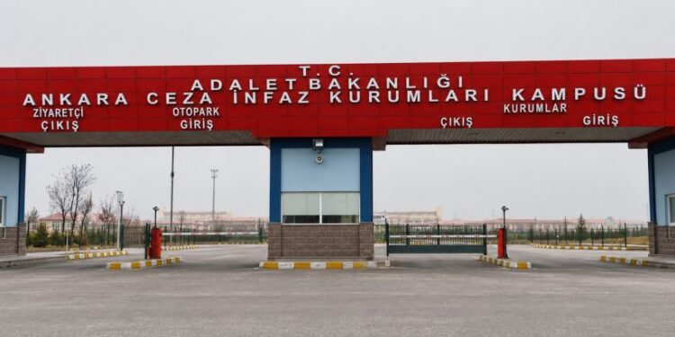 Sincan Cezaevi’nde yeni rejim inşa ediliyor: Şüpheli ölümler, tecrit…