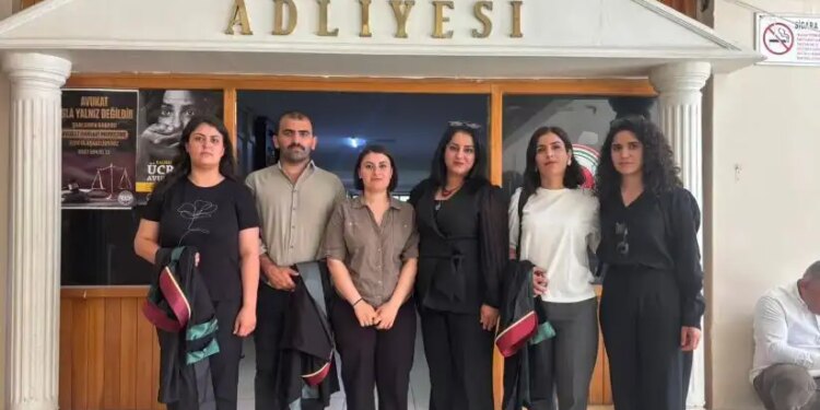 Cihan ve Nazım’ı anan gazeteci Şahinli’nin davası görüldü