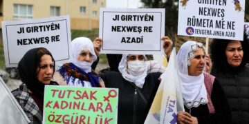 Tahliyesi ikinci kez ertelenen hasta tutsağın annesi: Zulüm son bulsun