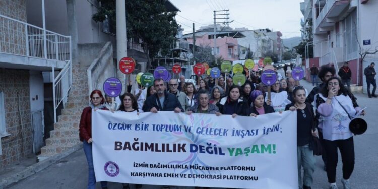 ‘Uyuşturucu politik bir sorun çözümü de politik olmalı’