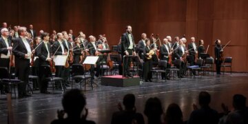 Viyana Senfoni ile doruğa çıkan festival fado konseri ile bitti