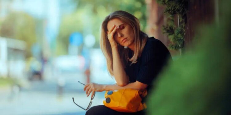 Güneşli günlerin görünmeyen yüzü: Yaz depresyonu nedir, belirtileri nelerdir?