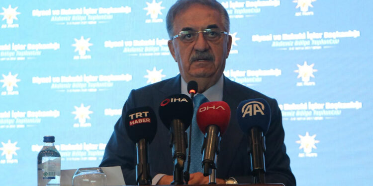 AK Parti'den Dikkat Çeken Anayasa Yorumu: Referandumla Hayat Bulacak