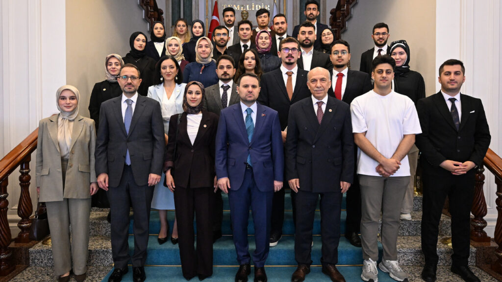 Adalet Bakanı Gürlek'ten Genç Avukatlara Yol Haritası
