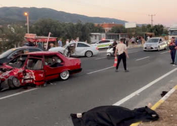Balıkesir'de Feci Kaza: 2 Ölü, 3 Ağır Yaralı