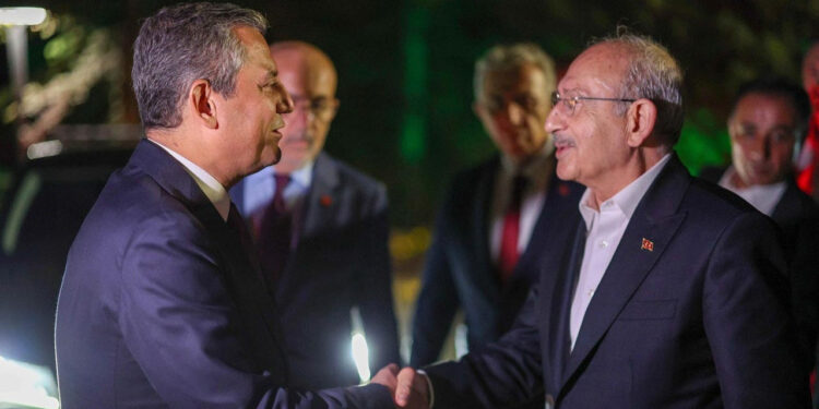 CHP'de Kritik Salı: Özel CHP Grup Toplantısı'nda; Kılıçdaroğlu MYK ve PM'yi Topluyor