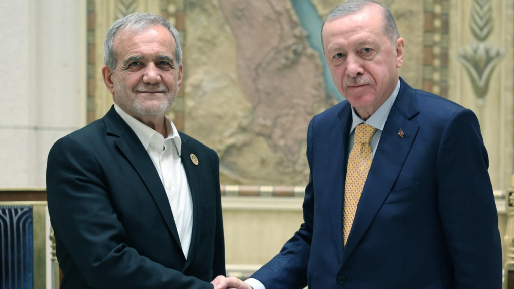 Cumhurbaşkanı Erdoğan’dan Pezeşkiyan’a Sabotaj Uyarısı: 'Barışa Katkı Sunacağız'