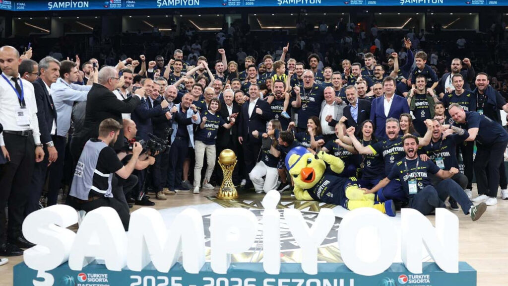 Fenerbahçe Beko Dört Ayrılığı Birden Duyurdu