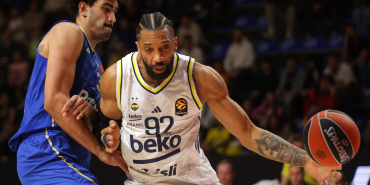 Fenerbahçe Beko'da Khem Birch ile Yollar Ayrıldı