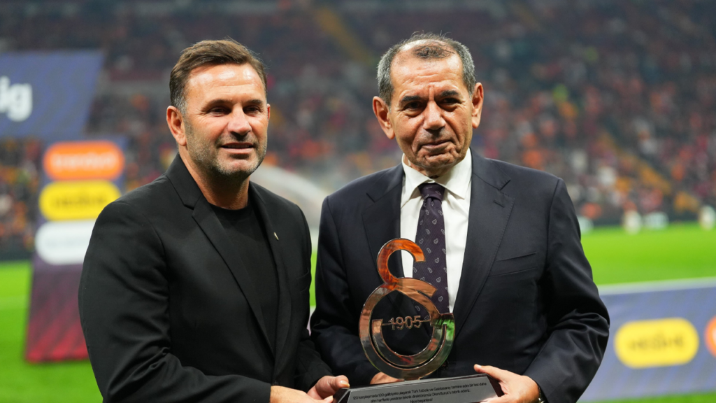 Galatasaray'da Okan Buruk'la Devam Kararı