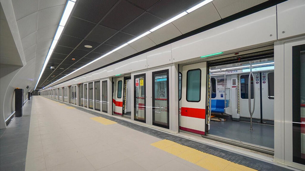 Gayrettepe-Arnavutköy Metrosu Kapatıldı