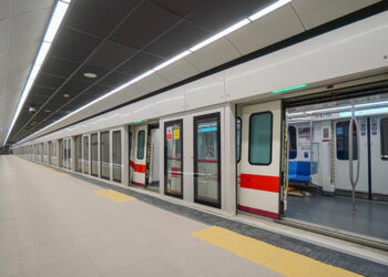 Gayrettepe-Arnavutköy Metrosu Kapatıldı
