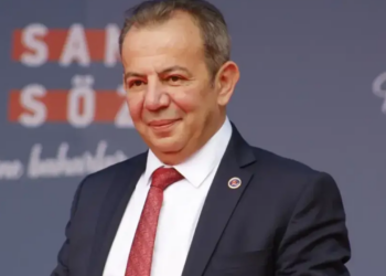 İhracı İstenmişti: Tanju Özcan İstifa Etti