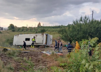 Isparta’da Feci Kaza: Tur Minibüsü Şarampole Uçtu, Çok Sayıda Ölü ve Yaralı