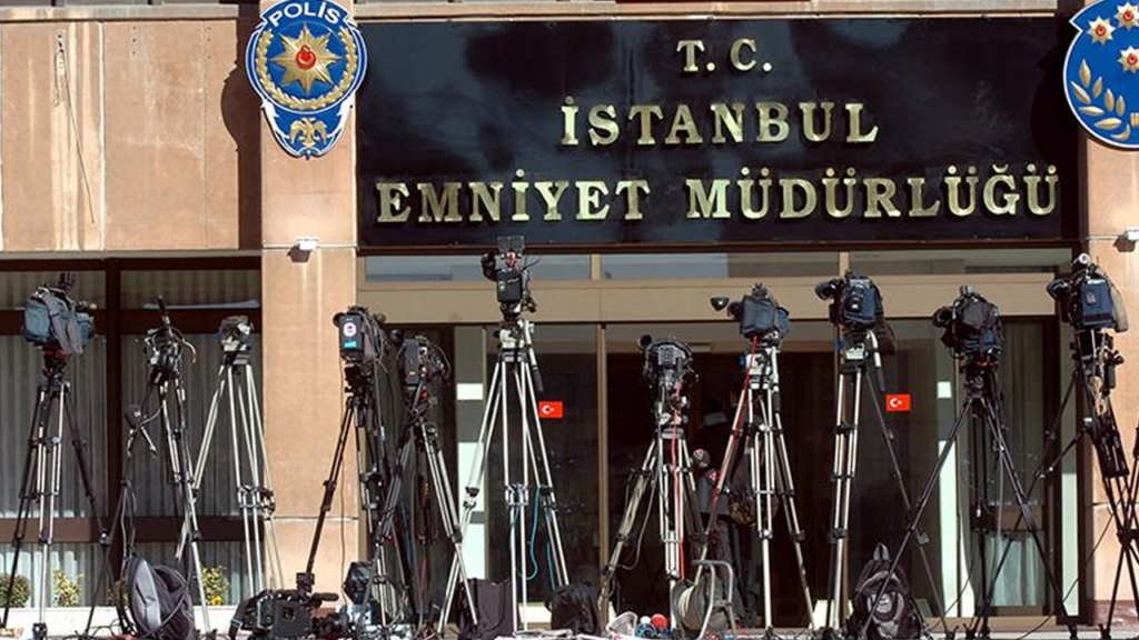 İstanbul Emniyeti'nden 'Çıplak Arama' İddiasına Yanıt