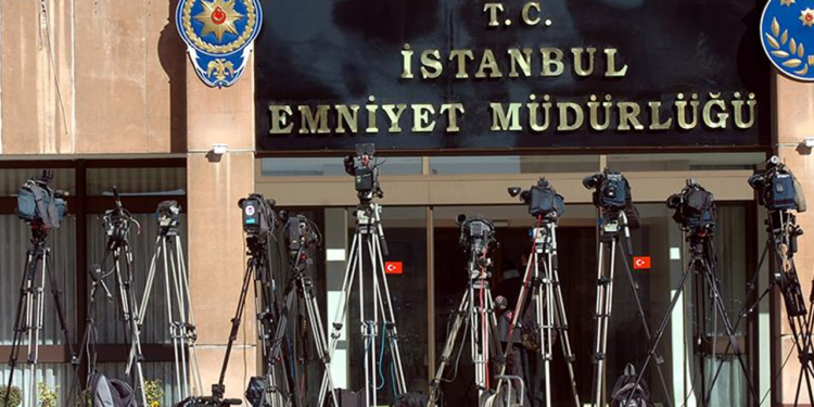 İstanbul Emniyeti'nden 'Çıplak Arama' İddiasına Yanıt
