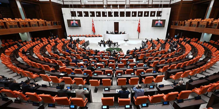 Meclis'ten Geçti: Emniyet ve Basına İlişkin Yeni Düzenlemeler