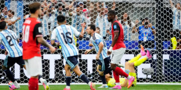 Messi Rekor Kırdı, Arjantin Turu Garantiledi