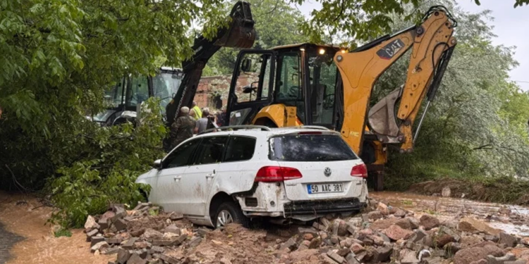 Niğde'yi Sel Vurdu: Bir Ölü, Beş Yaralı