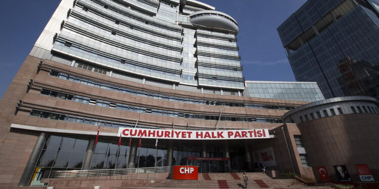 Özel Cephesinden Genel Merkeze Kurultay Çıkartması: Delege Dilekçeleri Teslim Edilecek