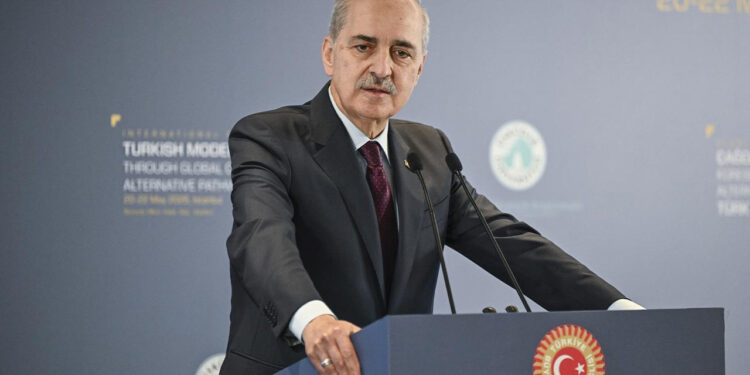 TBMM Başkanı Numan Kurtulmuş'tan CHP'deki Grup Toplantısı Tartışmasına Açıklama