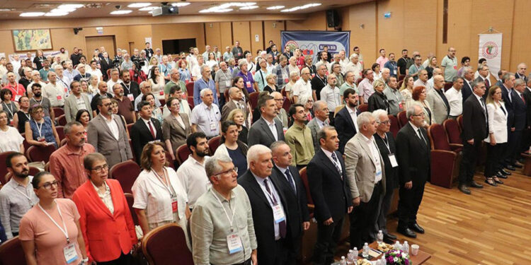 Türk Tabipler Birliği Yeni Yönetimini Seçiyor
