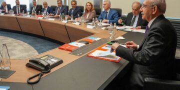 Kılıçdaroğlu MYK’sı toplandı: Özcan ile Tuncer YDK’ye sevk edildi