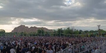 Wan’da on binler Abdullah Öcalan’a özgürlük talebini haykırdı