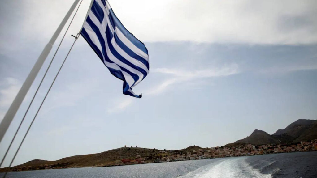 Yunanistan'da 12 Adada OHAL İlan Edildi