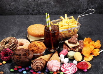 Obezite irade eksikliği değil, endüstriyel tuzak! Ultra işlenmiş gıdalardaki bağımlılık formülü…