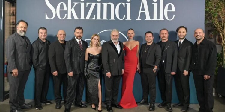 Haluk Bilginer, Hazal Kaya ve Ali Atay’ı buluşturmuştu… ‘Sekizinci Aile’ dizisinin ikinci sezonu bütçe engeline takıldı