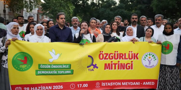 ‘Özgürlük Mitingleri’ mitingleri için dört bir yanda çalışmalar sürüyor