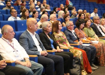 Amed’de dil konferansı: Dilimizi her alanda konuşmalıyız