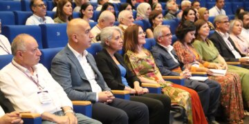 Amed’de dil konferansı: Dilimizi her alanda konuşmalıyız