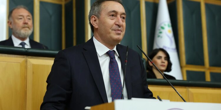 Bakırhan: Meclis kapanmadan çerçeve yasa kesinlikle çıkmalıdır