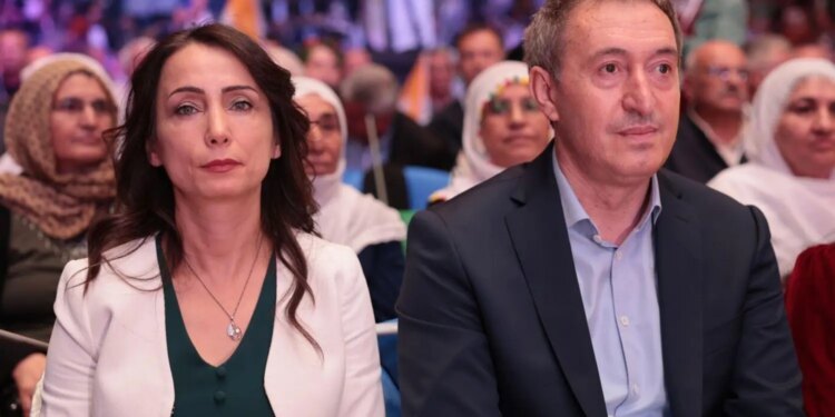 DEM Parti Eş Genel Başkanlarından mitinge davet