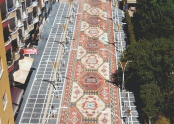 Mardin’de halı motifli cadde gündem oldu