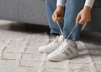 Evde ayakkabı giymek sağlıksız mı mantıklı mı?