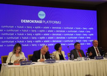 İstanbul’da ‘Adalet Hemen Şimdi!’ paneli: Türkiye belirsizlik fırtınasına sürükleniyor