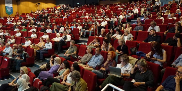 Konferans bildirgesi açıklandı: Geleceği ancak demokrasi mücadelesiyle birlikte kurabiliriz