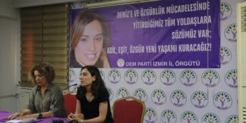 İzmir’de Deniz Poyraz için söyleşi gerçekleşti