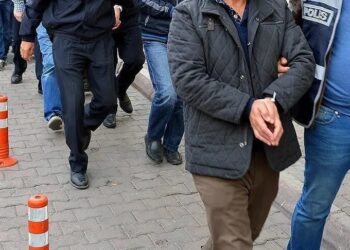 32 şirkete el konuldu, 37 kişiye gözaltı