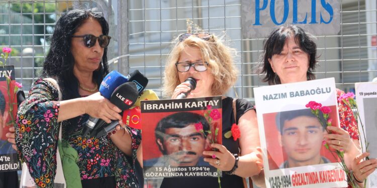 İbrahim Karatay’ın akıbetini soran Cumartesi Anneleri, gazeteci Balcı’yı da unutmadı