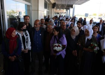 30 yıllık tutukluluğun ardından tahliye edilen Aslan Wan’da kitlesel karşılandı
