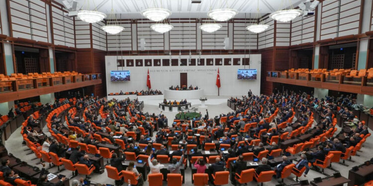 12. Yargı Paketi TBMM'de Kabul Edildi: 'IBAN Mağdurlarını' Yakından İlgilendiriyor