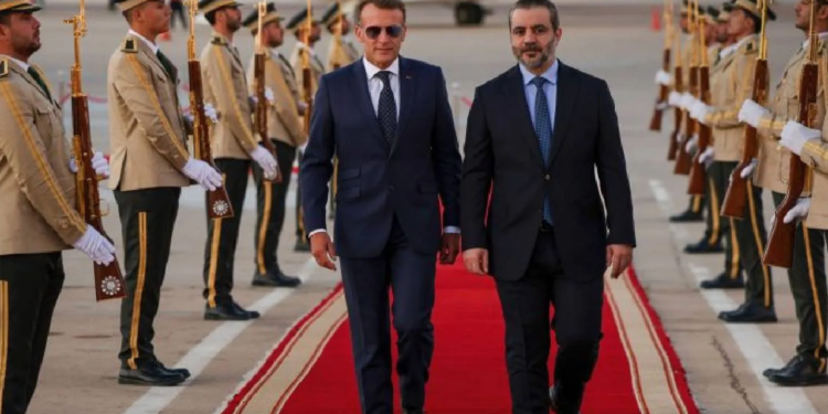 17 Yıl Sonra İlk... Macron'dan Şam Çıkarması: 'Yeni Bir Sayfa Açıyoruz'