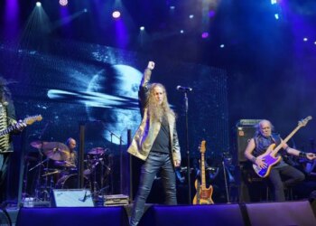 Kurtalan Ekstpres’ten ‘Zamanın Ötesinde’ bir gece