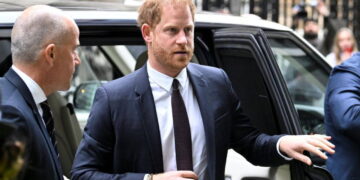 Kraliyet Ailesi’nde sular durulmuyor: Prens Harry, Buckingham Sarayı’na davet edilmedi